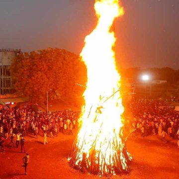 અશુભ ભદ્રાના કારણે રાત્રે 11 વાગ્યા પછી હોળી પ્રગટાવાશે; સાંજે કરી શકશો હોલિકાપૂજન